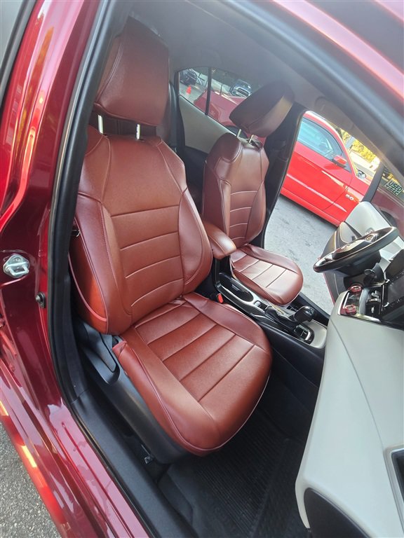 Used 2022 Toyota Corolla LE FWD image 12