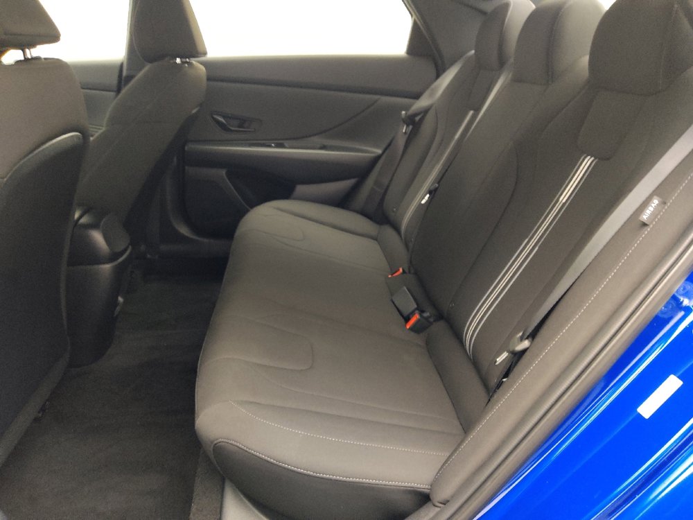 Used 2025 Hyundai Elantra Sport w/ Cargo Package FWD image 18