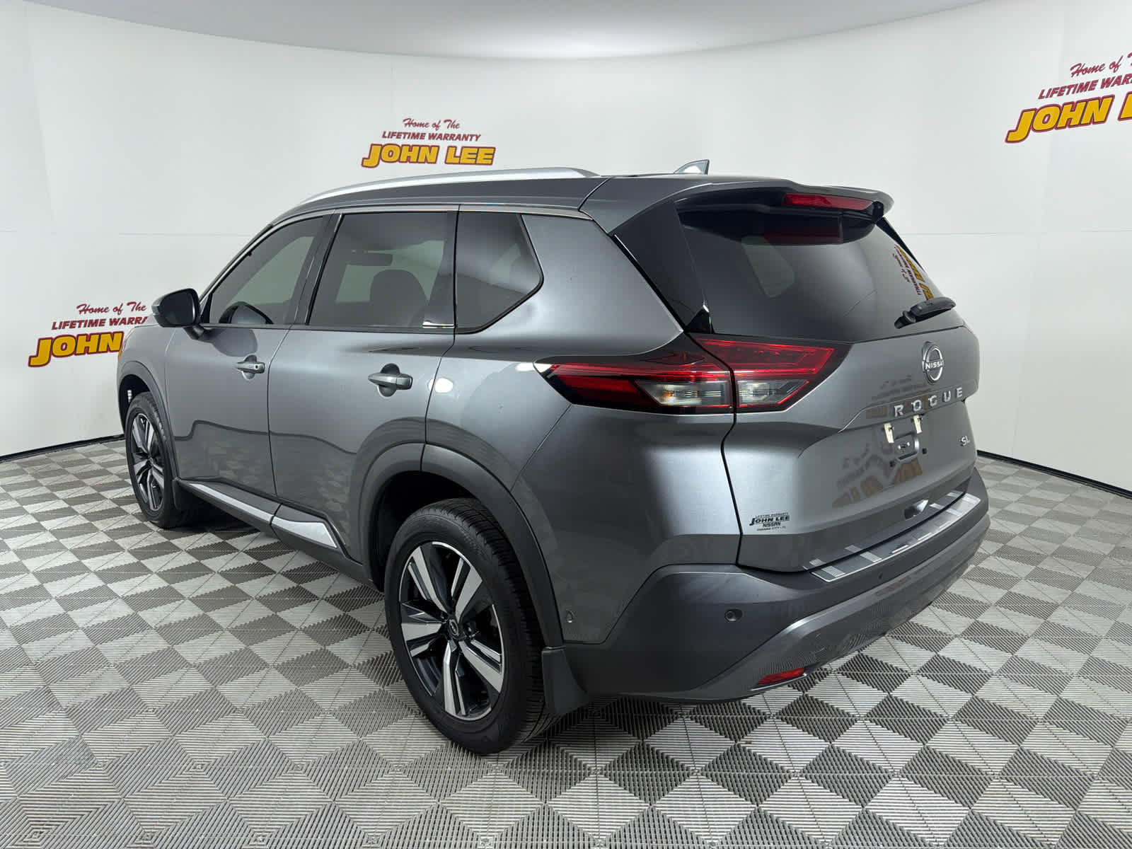 Certified 2023 Nissan Rogue SL w/ SL Premium Package FWD image 3