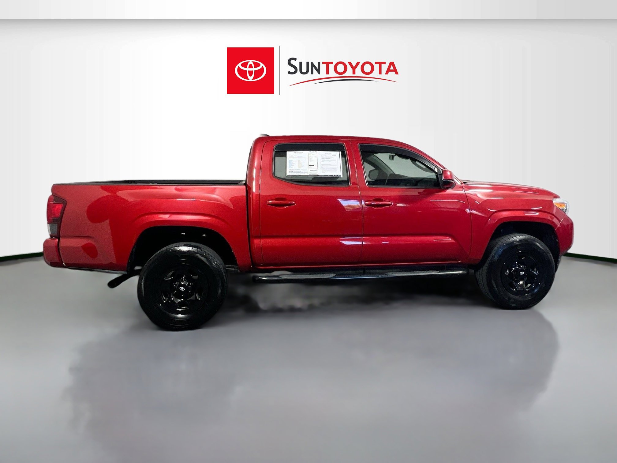 Used 2018 Toyota Tacoma SR RWD image 2