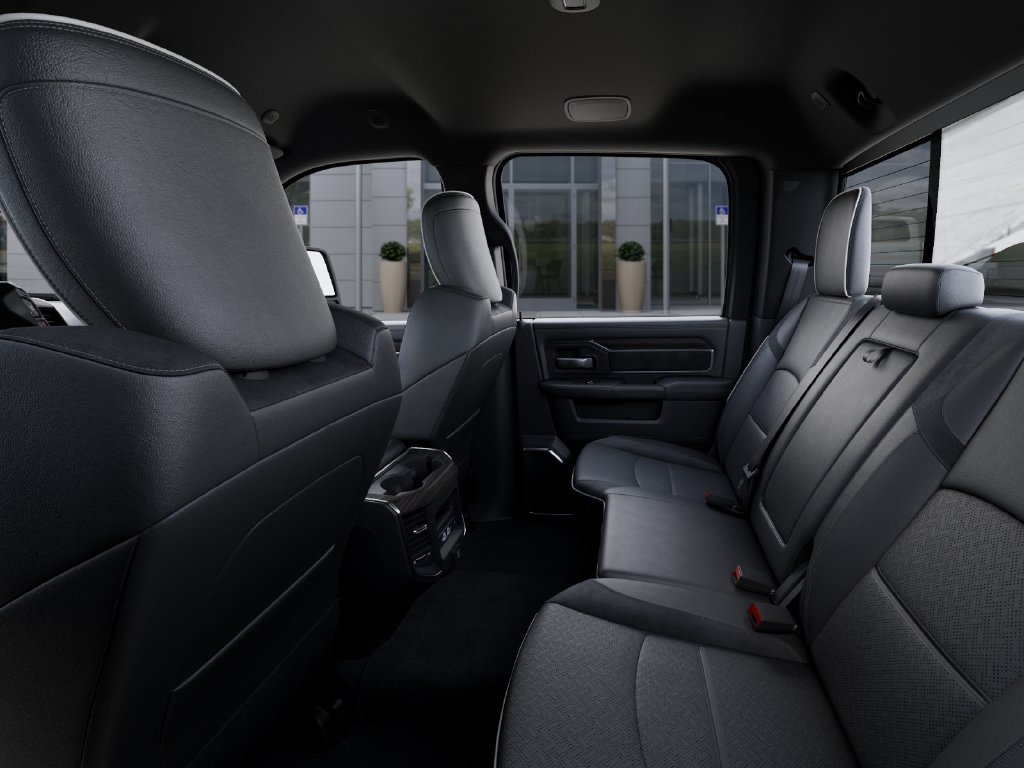New 2026 RAM 2500 Laramie AWD/4WD image 24
