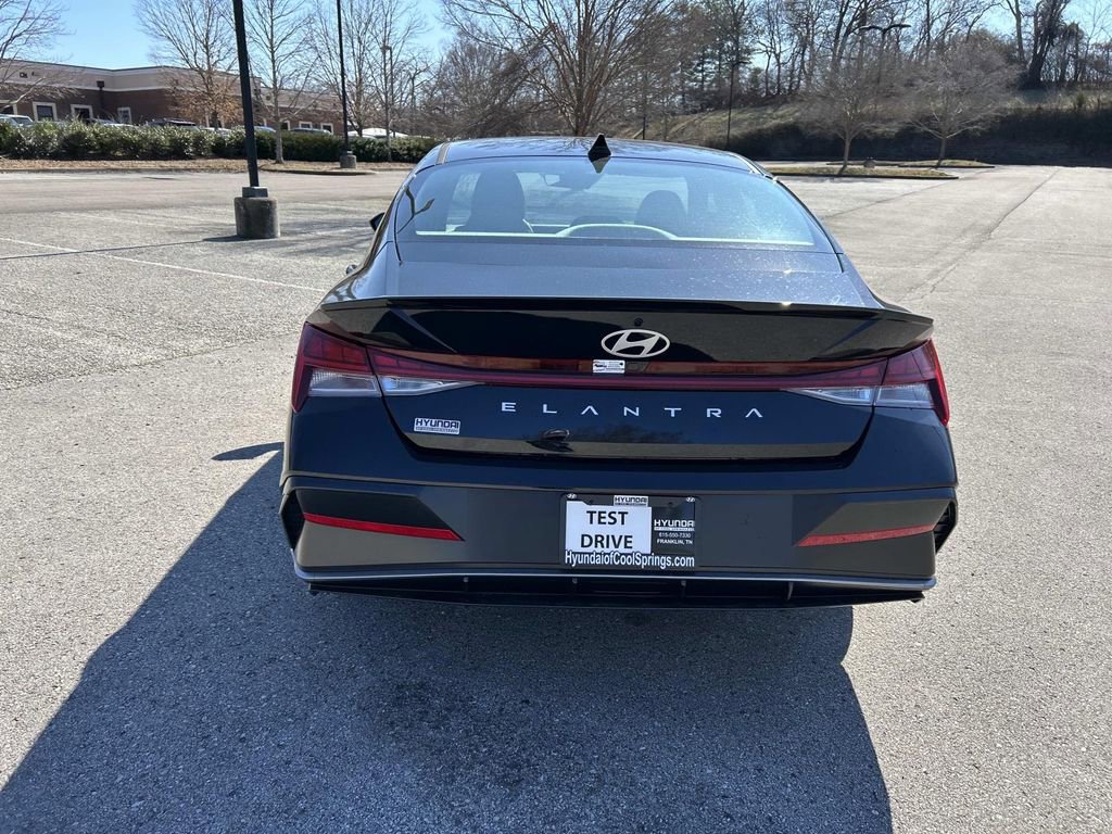 New 2026 Hyundai Elantra SEL Sport image 6