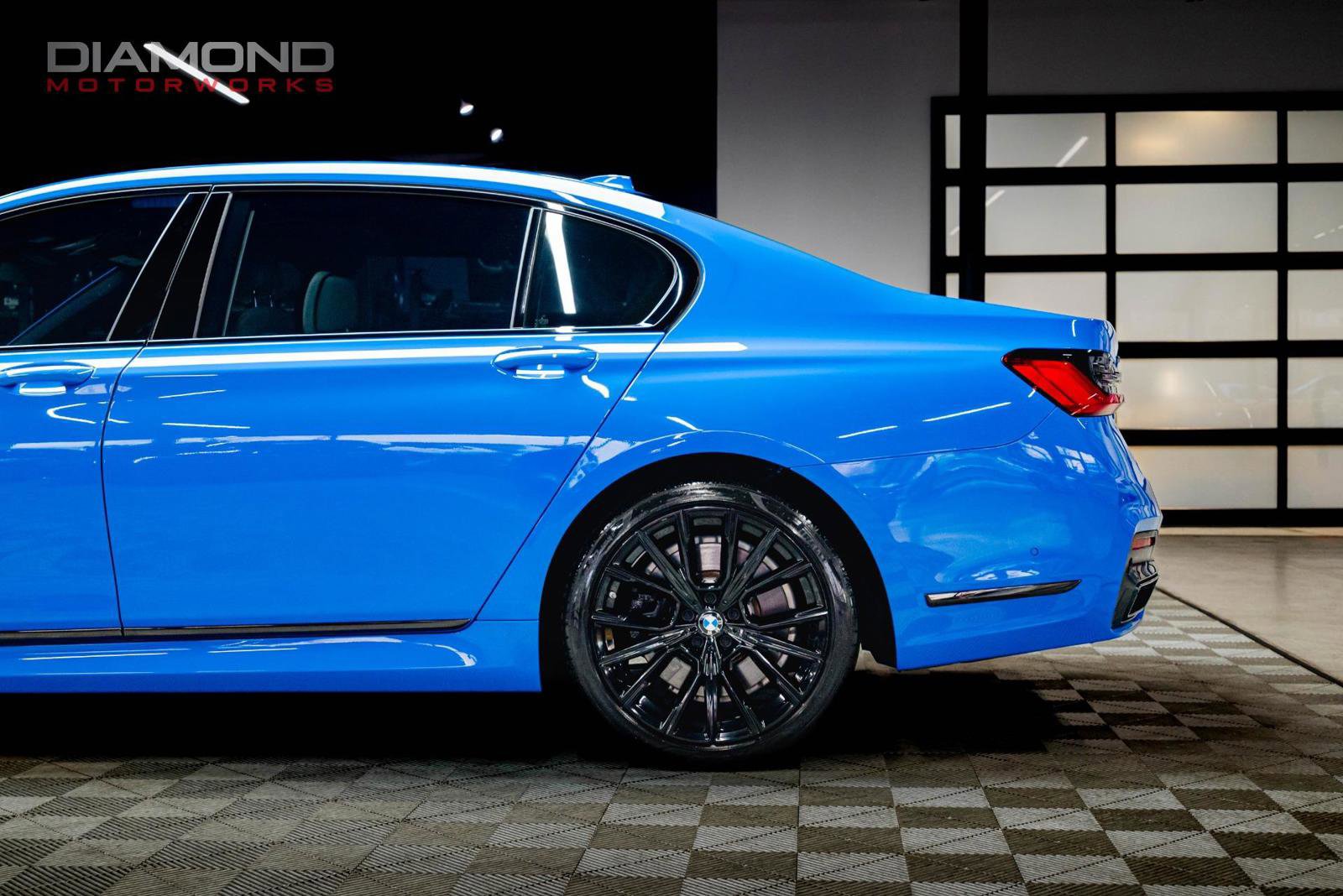 Used 2021 BMW 750i xDrive w/ Executive Package image 11