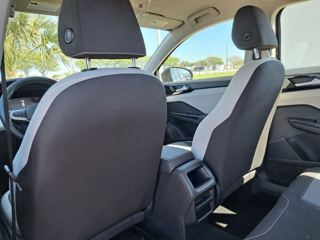 Used 2025 Volkswagen Taos S AWD/4WD image 22