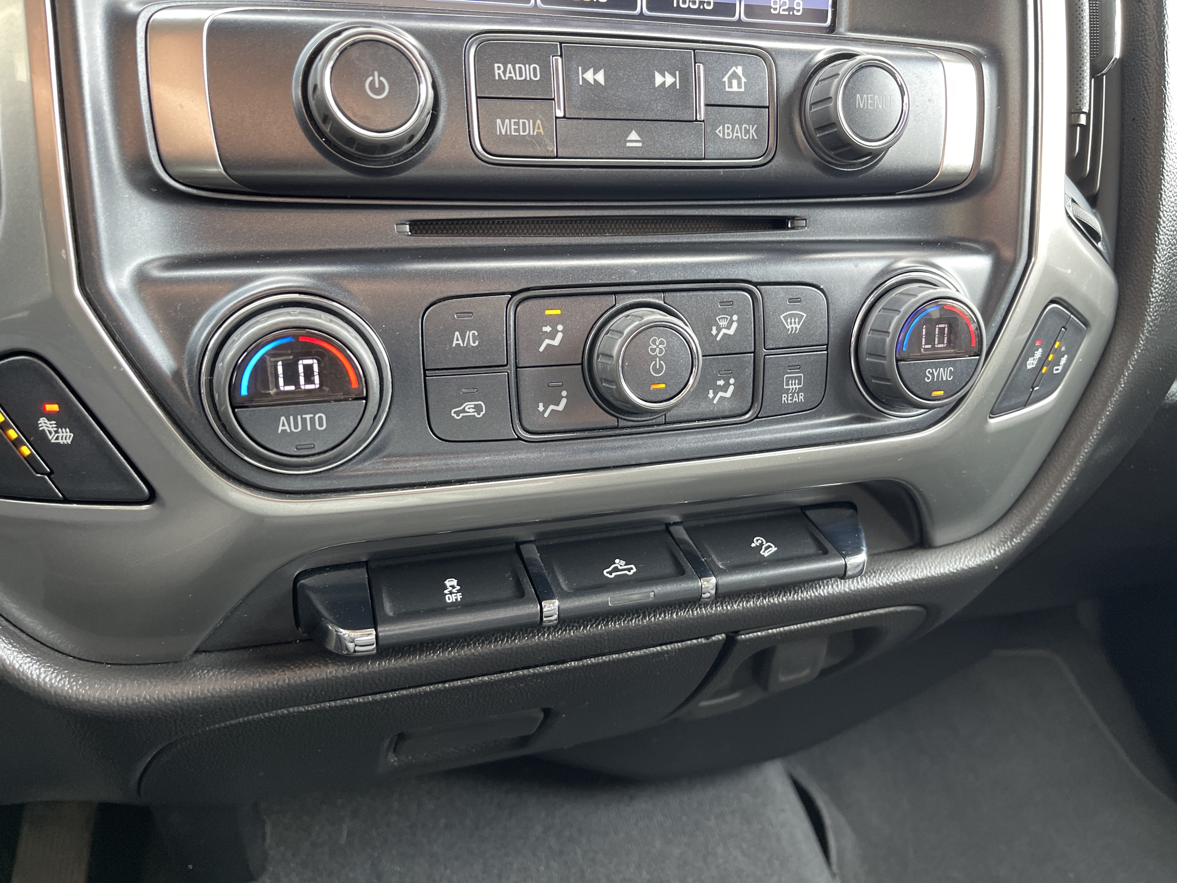 Used 2019 Chevrolet Silverado 1500 LT w/ All Star Edition AWD/4WD image 19