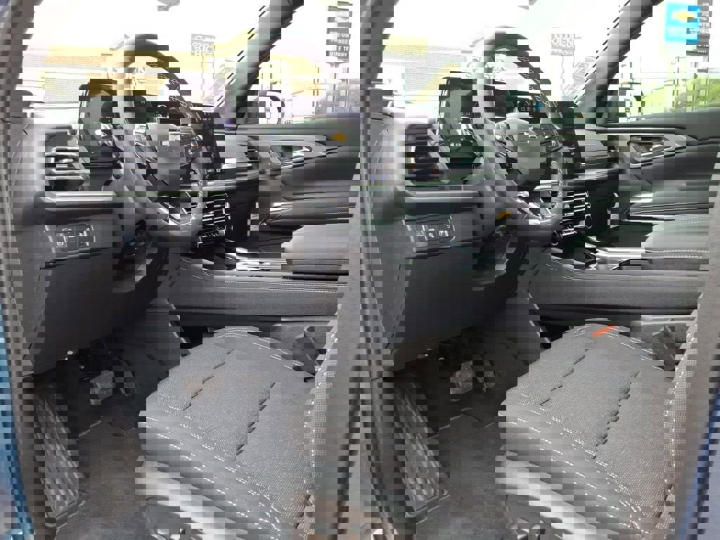 New 2026 Chevrolet Traverse LT image 17