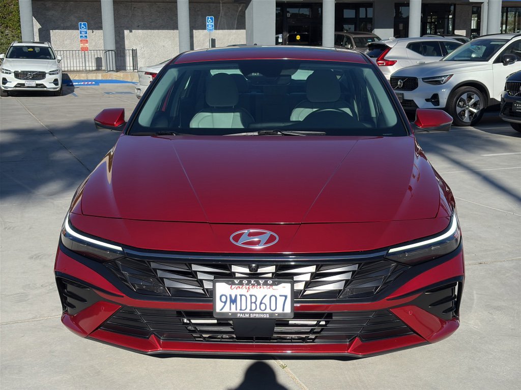 Used 2024 Hyundai Elantra Limited image 2