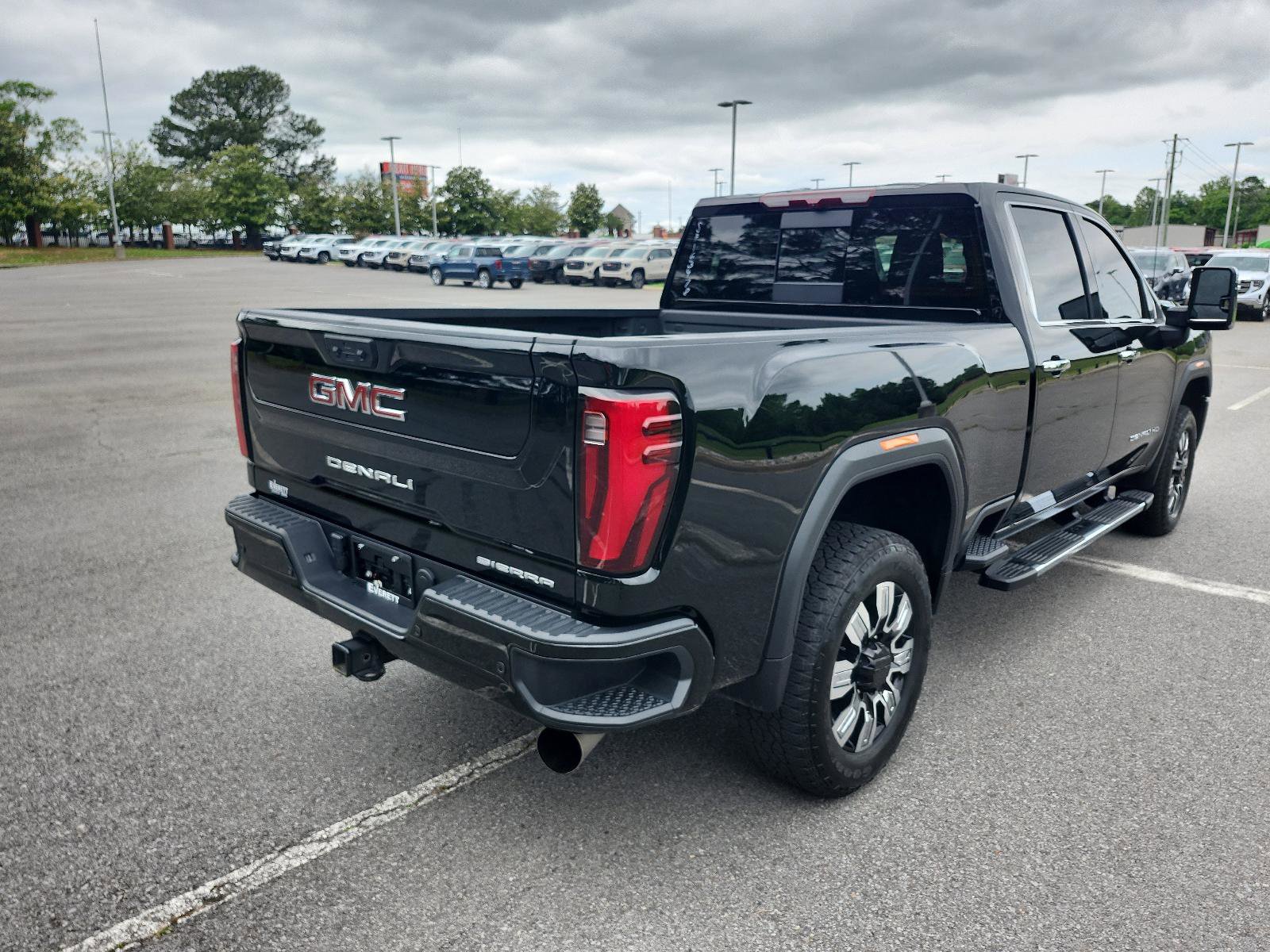 Certified 2025 GMC Sierra 2500 Denali AWD/4WD image 3