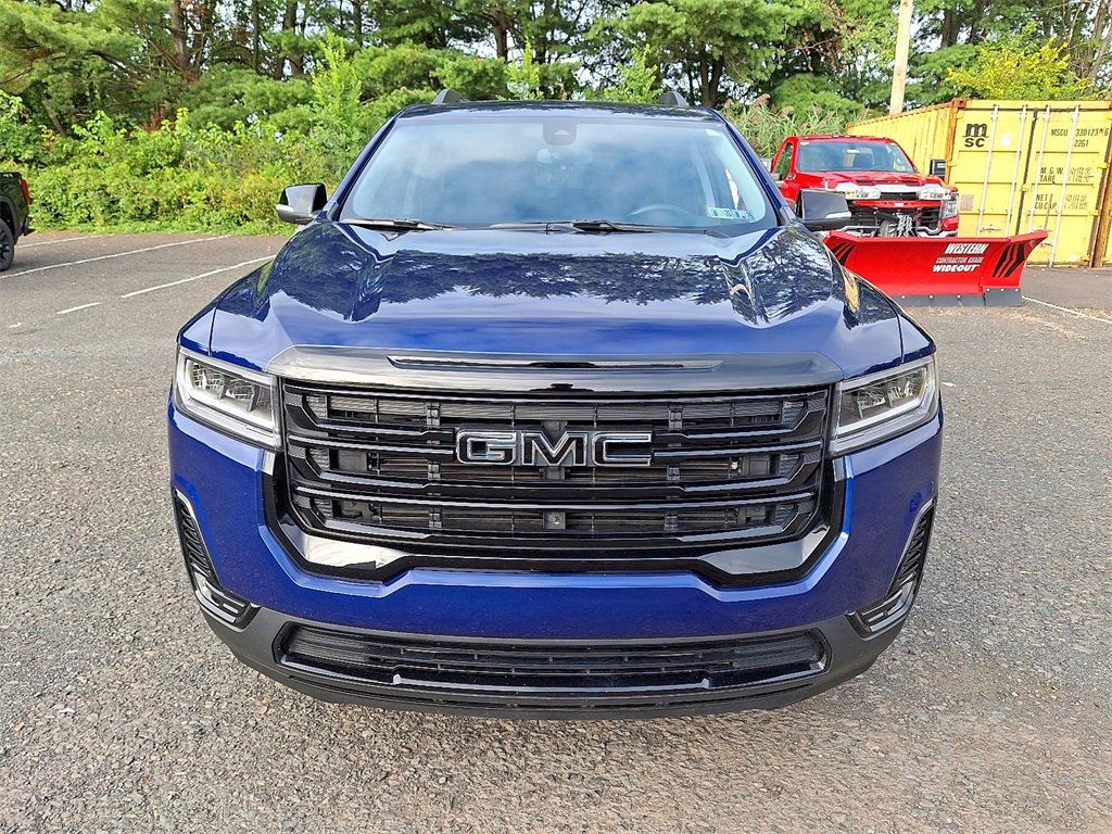 Certified 2023 GMC Acadia SLE w/ Driver Convenience Package image 2