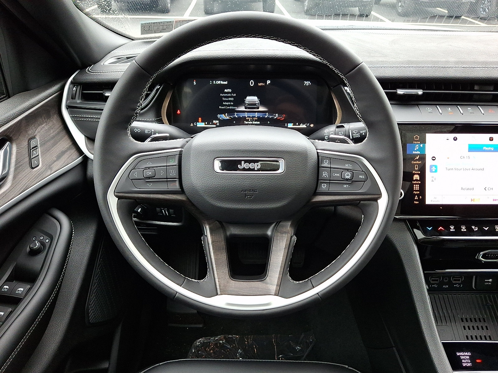 New 2027 Jeep Grand Cherokee Limited AWD/4WD image 15
