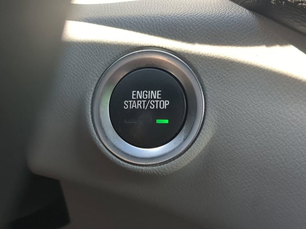 Used 2021 GMC Terrain SLT w/ Infotainment Package II FWD image 25