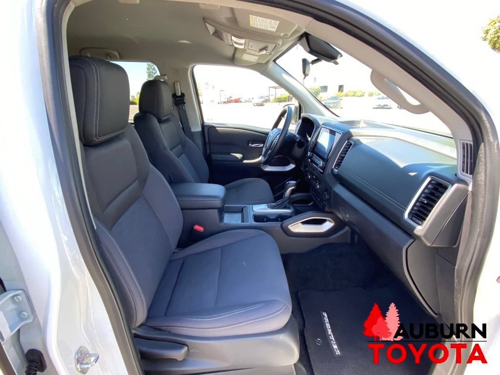 Used 2023 Nissan Frontier SV w/ SV Convenience Package AWD/4WD image 13