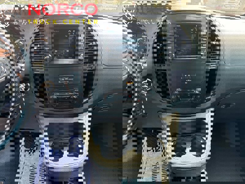 Used 2022 Mercedes-Benz Metris image 20