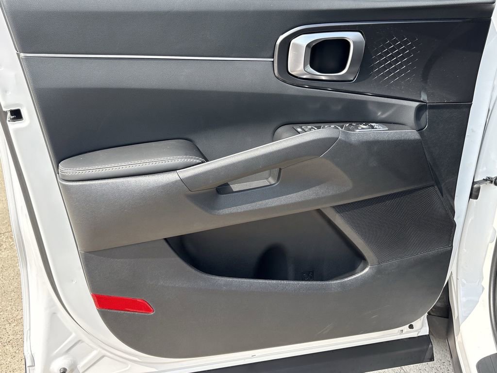 Used 2026 Kia Sorento S w/ S Panoramic Sunroof Package FWD image 10