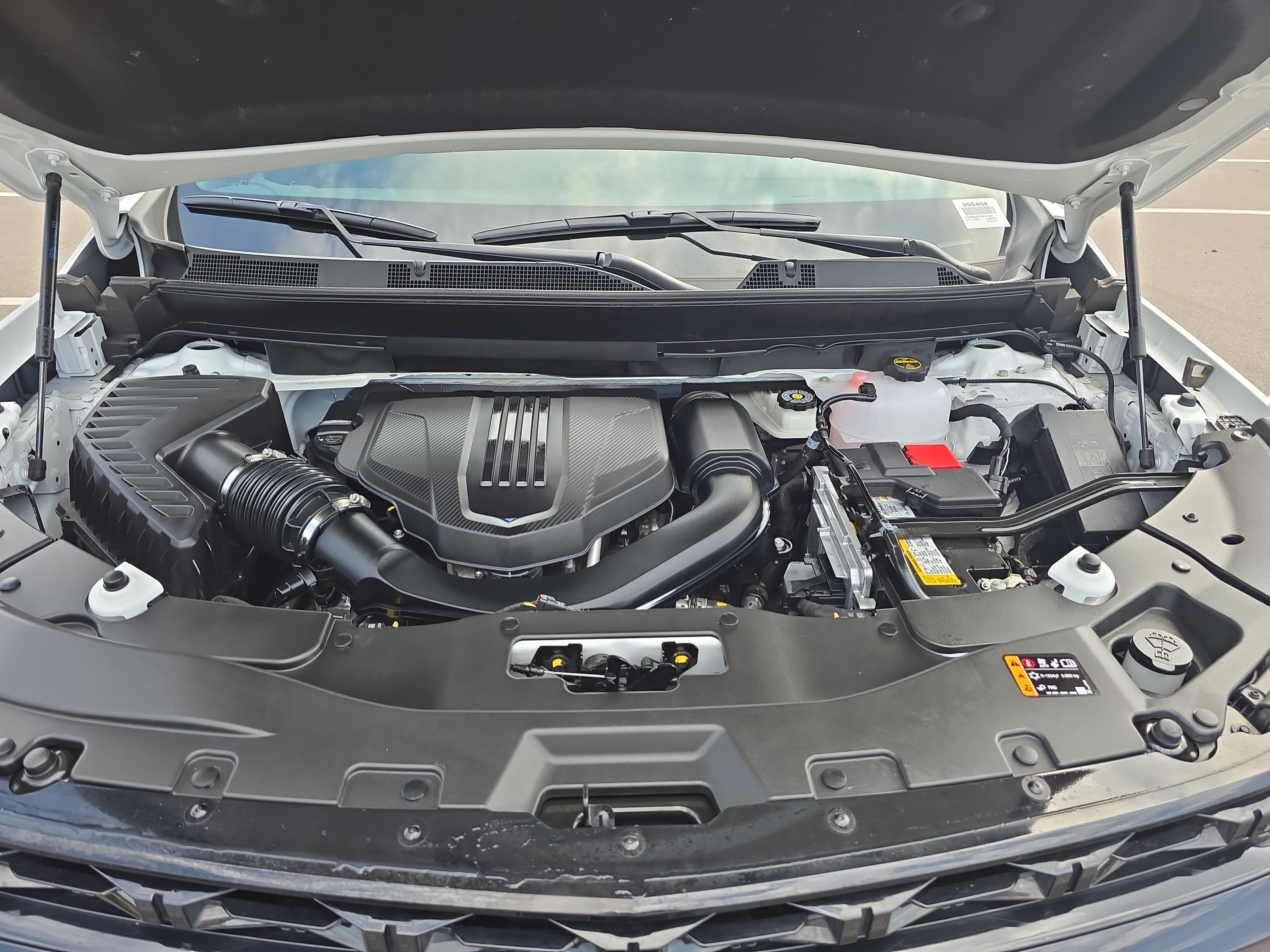 Used 2024 Chevrolet Traverse RS FWD image 32