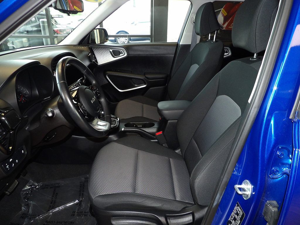Used 2022 Kia Soul X-Line FWD image 25