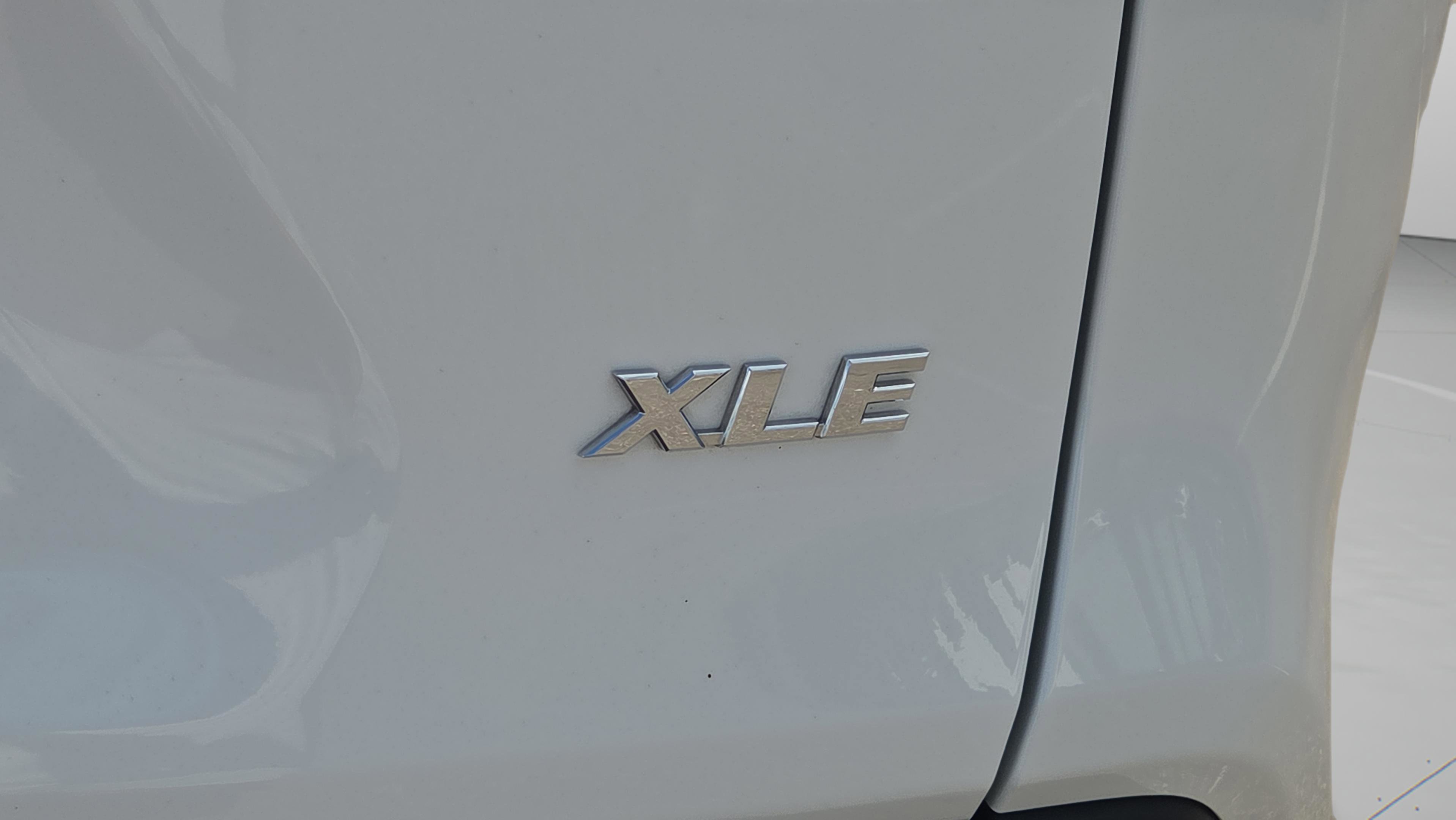 Certified 2024 Toyota RAV4 XLE FWD image 32