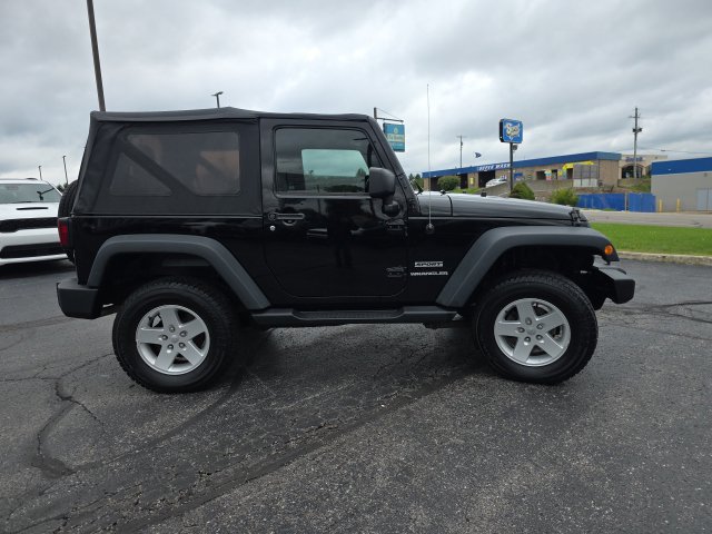 Used 2017 Jeep Wrangler Sport w/ Trailer Tow Group AWD/4WD image 7
