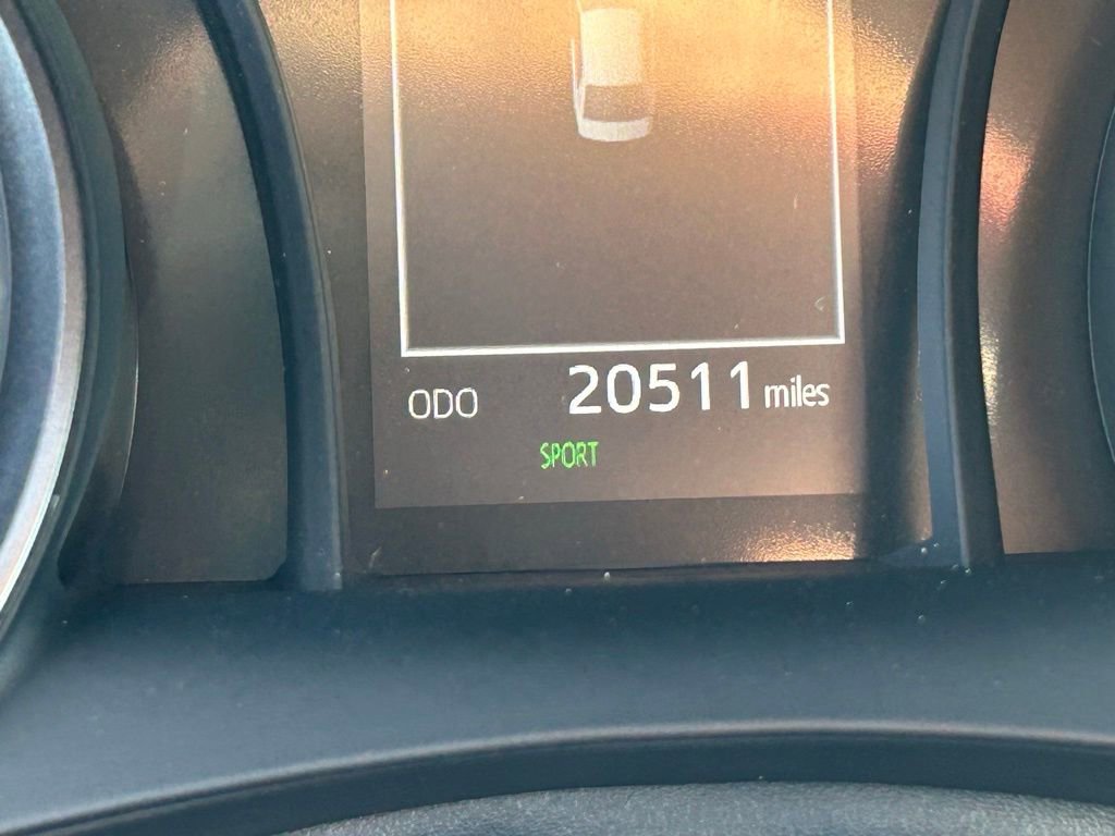 Used 2023 Toyota Camry SE image 19