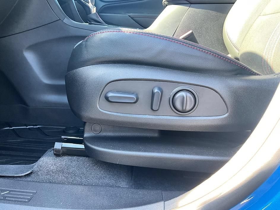 Used 2024 Chevrolet Equinox RS w/ LPO, Floor Liner Package AWD/4WD image 20
