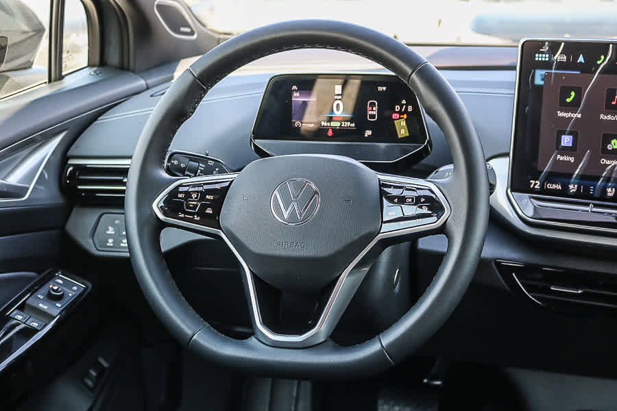 New 2025 Volkswagen ID.4 Pro S Plus AWD/4WD image 17