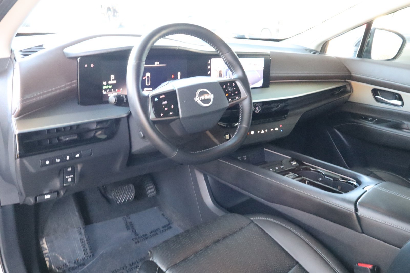 Used 2025 Nissan Murano Platinum w/ Cargo Package AWD/4WD image 17