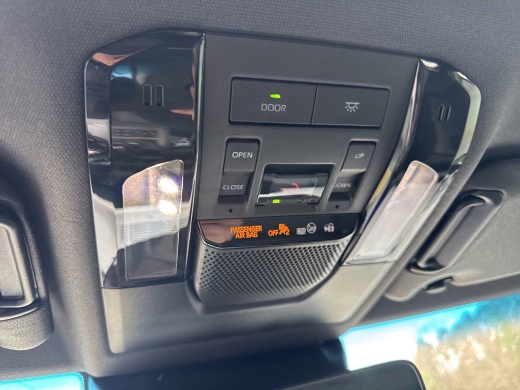 Used 2024 Toyota Land Cruiser image 11