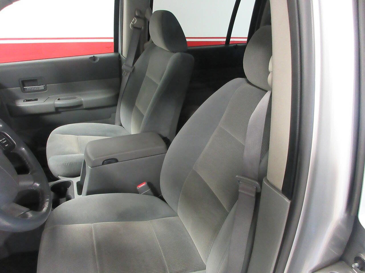 Used 2005 Dodge Durango SLT AWD/4WD image 10