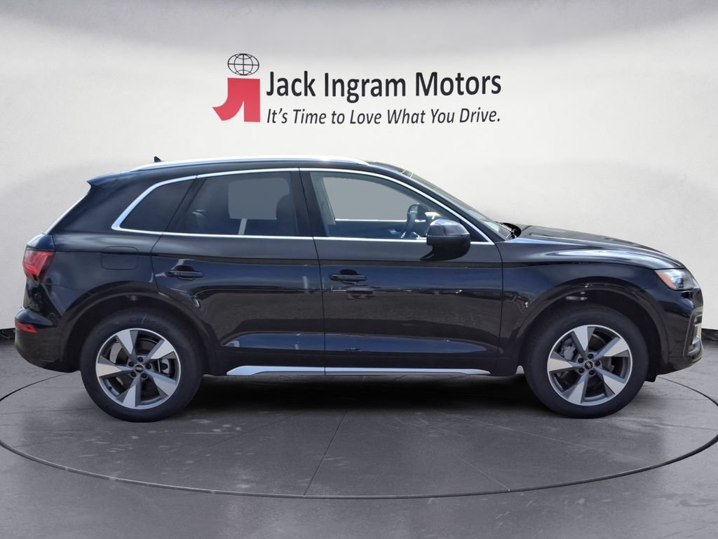 Used 2025 Audi Q5 2.0T Premium Plus w/ Premium Plus Package AWD/4WD image 6