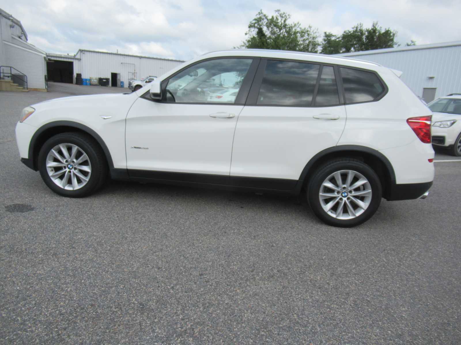 Used 2016 BMW X3 xDrive28i AWD/4WD image 8