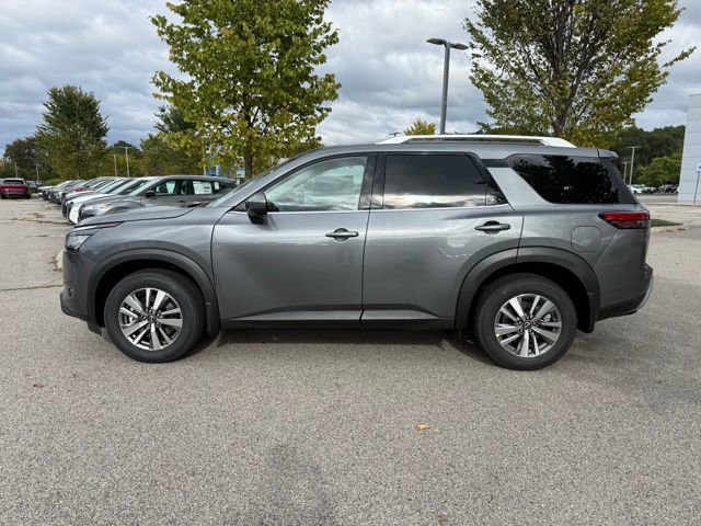 New 2025 Nissan Pathfinder SL w/ Black Appearance Package image 8