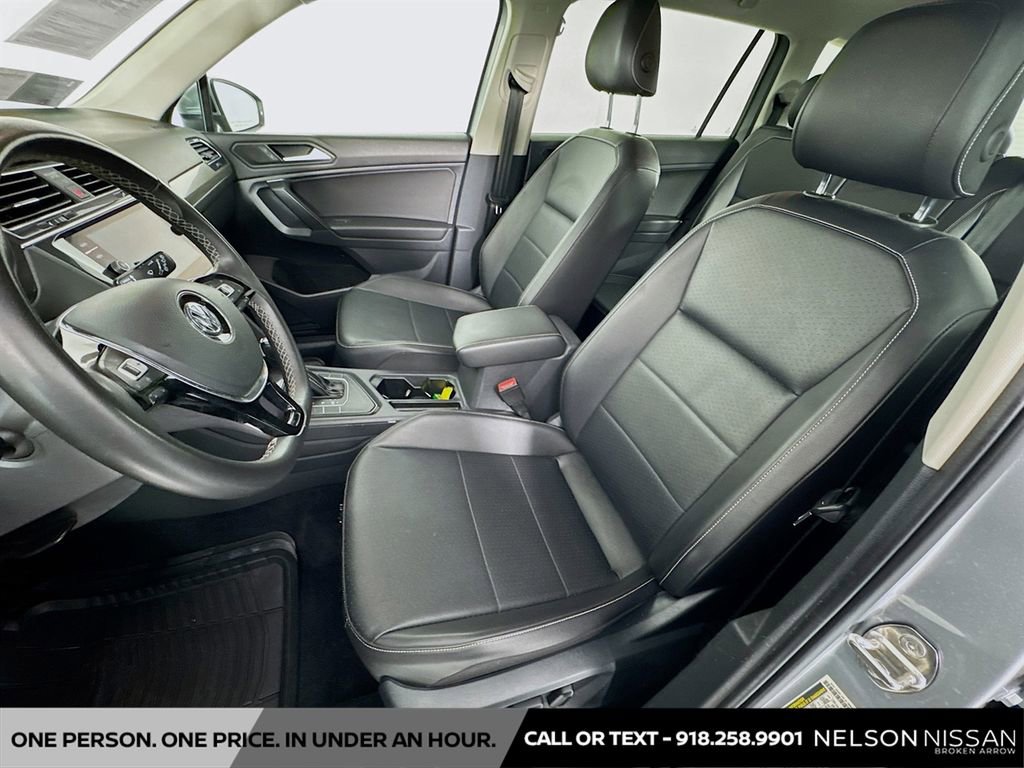 Used 2021 Volkswagen Tiguan SE image 20