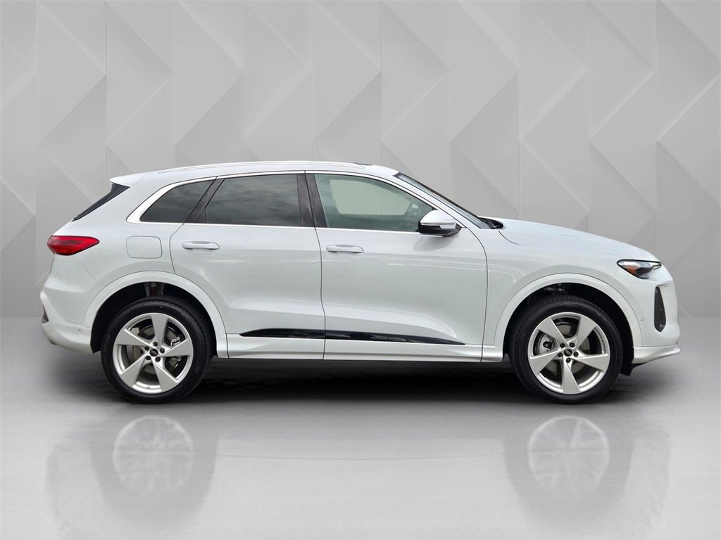 New 2025 Audi Q5 Premium Plus image 7