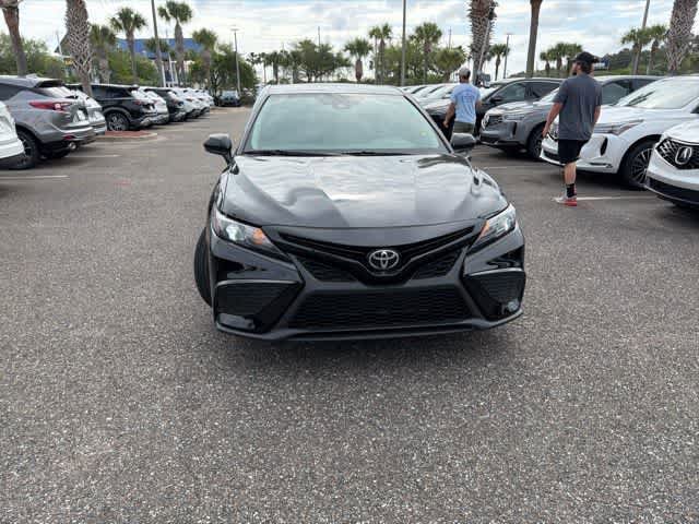 Used 2021 Toyota Camry SE FWD image 9