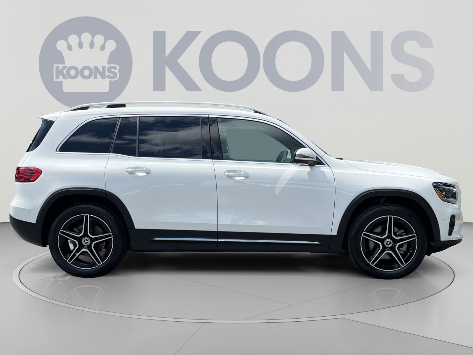Used 2026 Mercedes-Benz GLB 250 4MATIC image 12