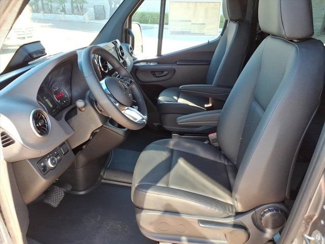 New 2025 Mercedes-Benz Sprinter 2500 image 17