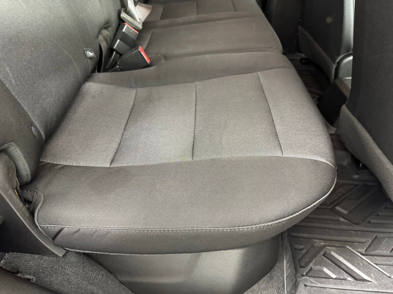 Used 2023 Chevrolet Colorado W/T RWD image 34