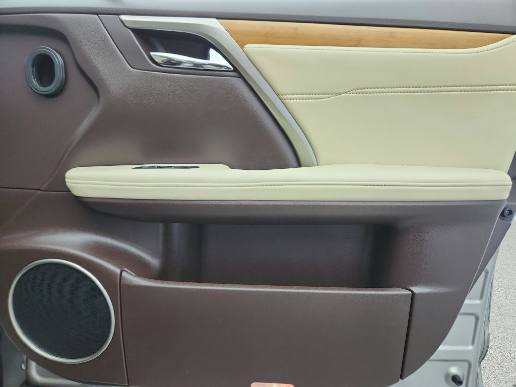 Used 2019 Lexus RX 450h AWD image 34