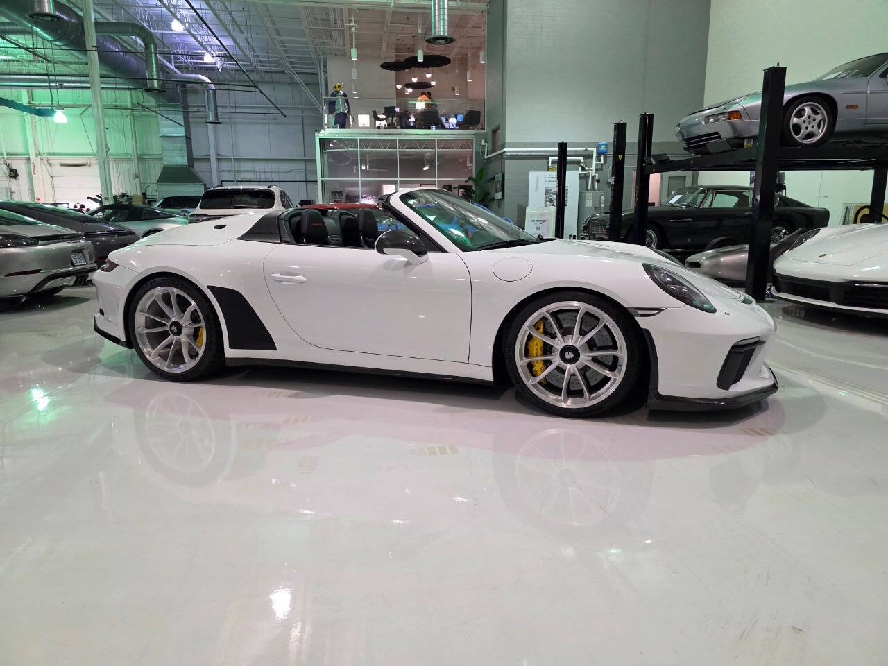 Used 2019 Porsche 911 Speedster RWD image 81