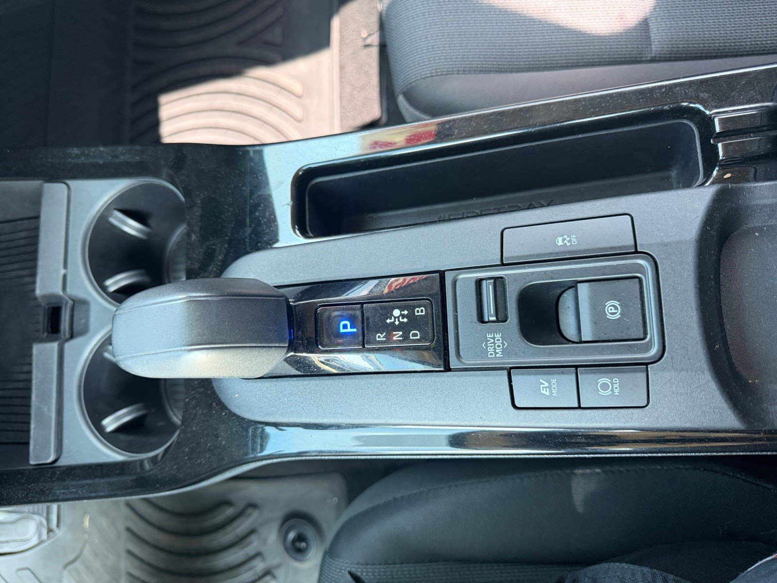 Certified 2023 Toyota Prius LE AWD/4WD image 12