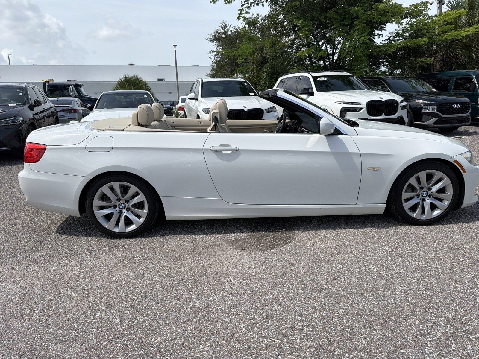 Used 2013 BMW 328i Convertible RWD image 32