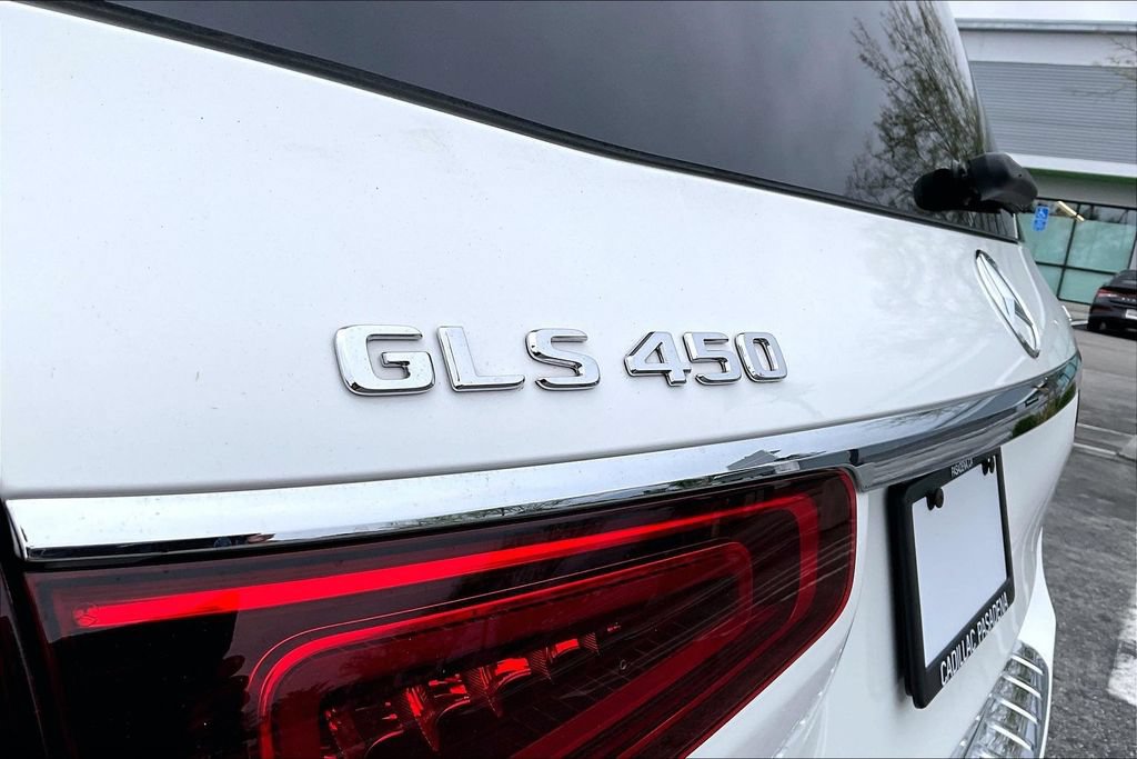 Used 2023 Mercedes-Benz GLS 450 4MATIC image 31