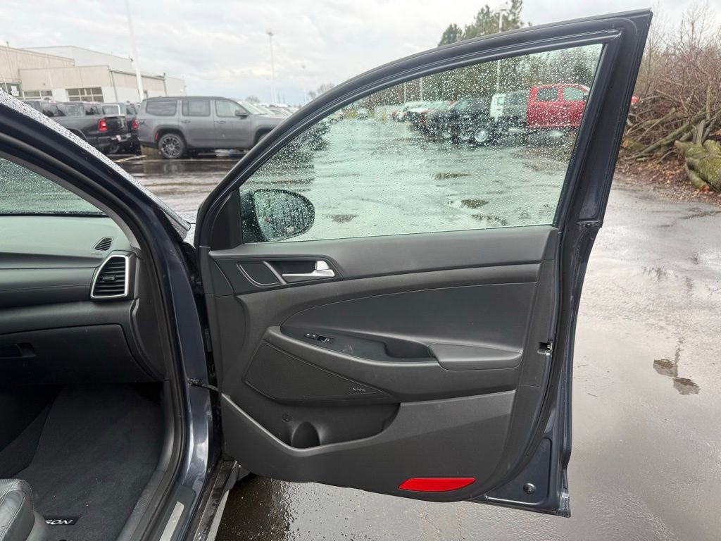 Used 2019 Hyundai Tucson Ultimate w/ Cargo Package image 31