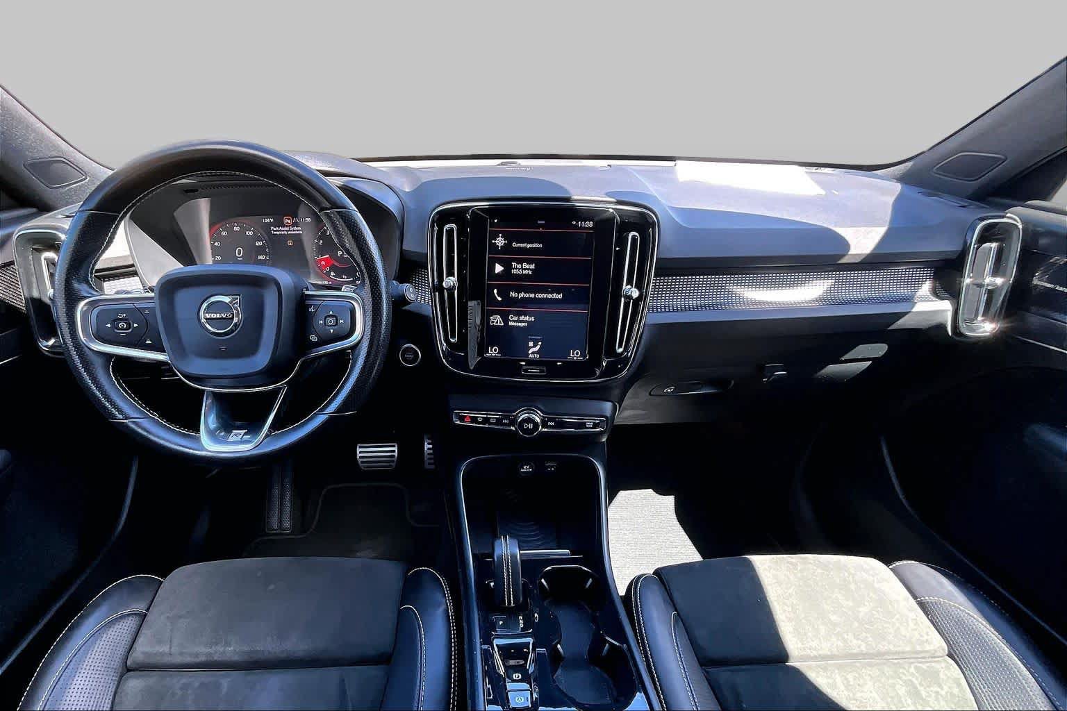 Used 2019 Volvo XC40 AWD T5 image 15