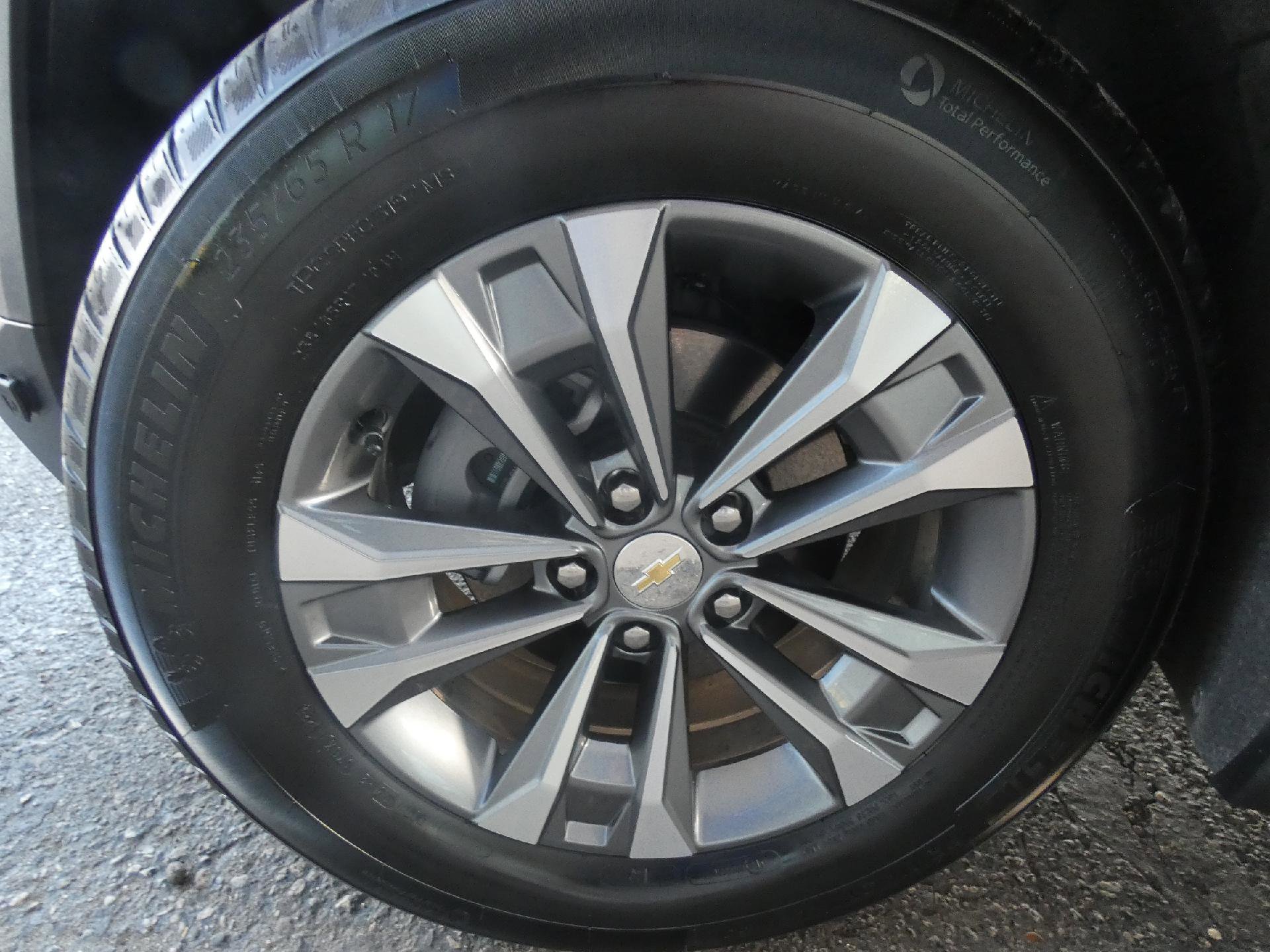 Used 2026 Chevrolet Equinox LT w/ Convenience Package II AWD/4WD image 8