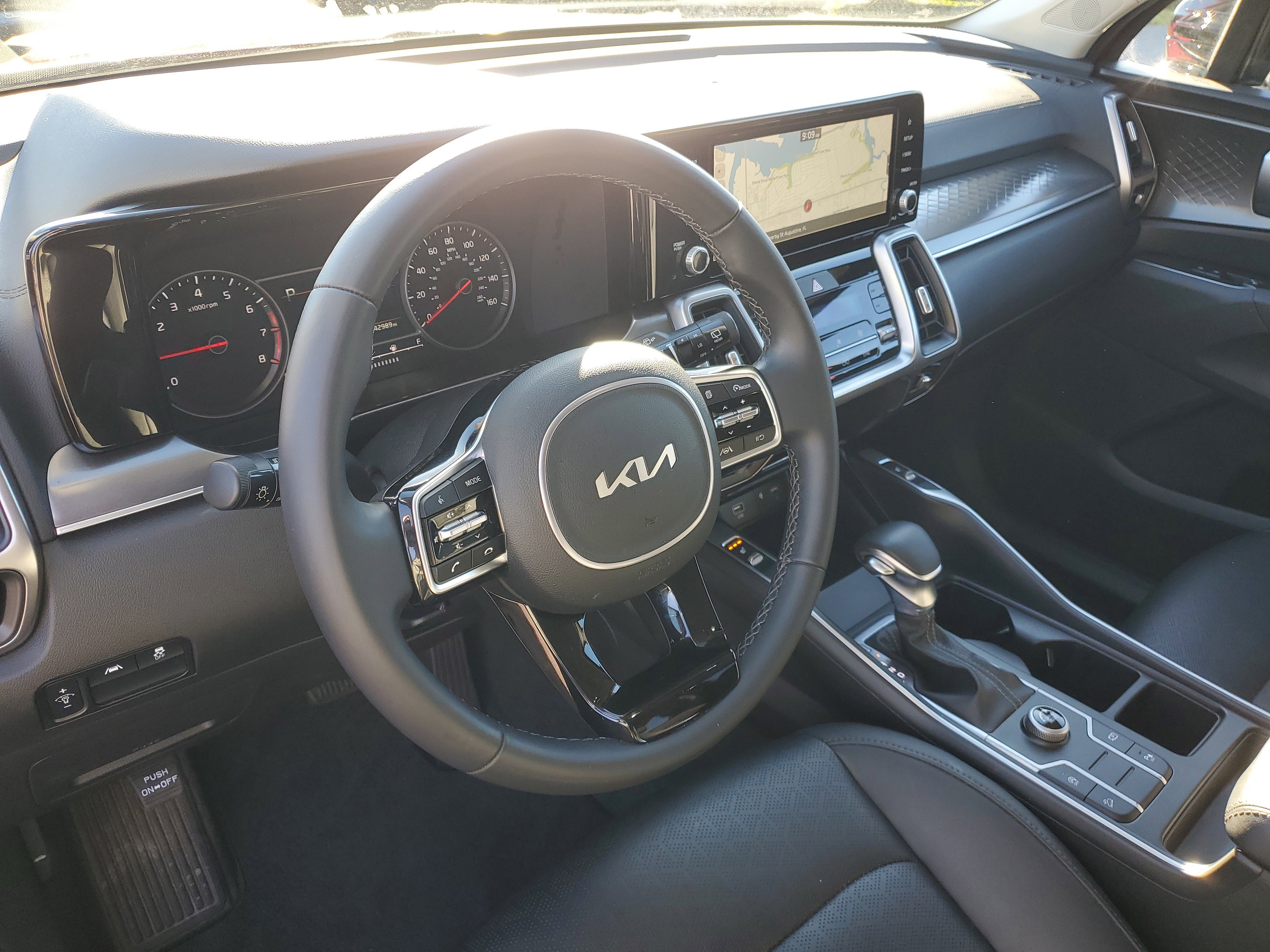 Certified 2023 Kia Sorento S w/ Panoramic Sunroof Package image 23