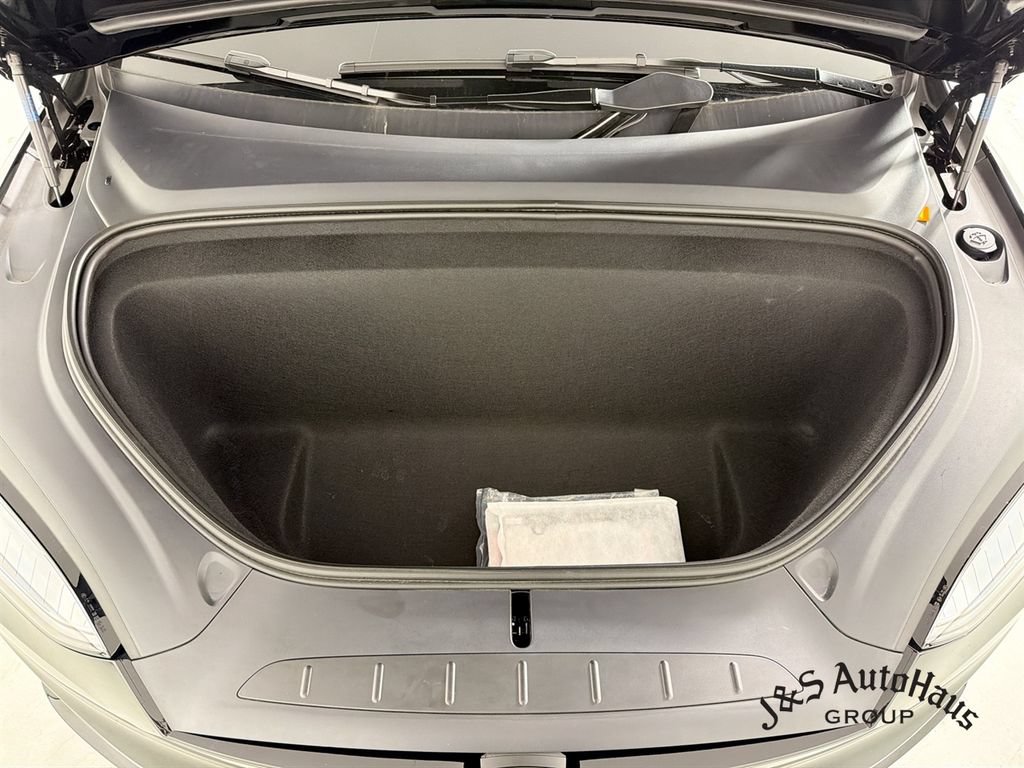 Used 2026 Tesla Model X Plaid AWD/4WD image 38