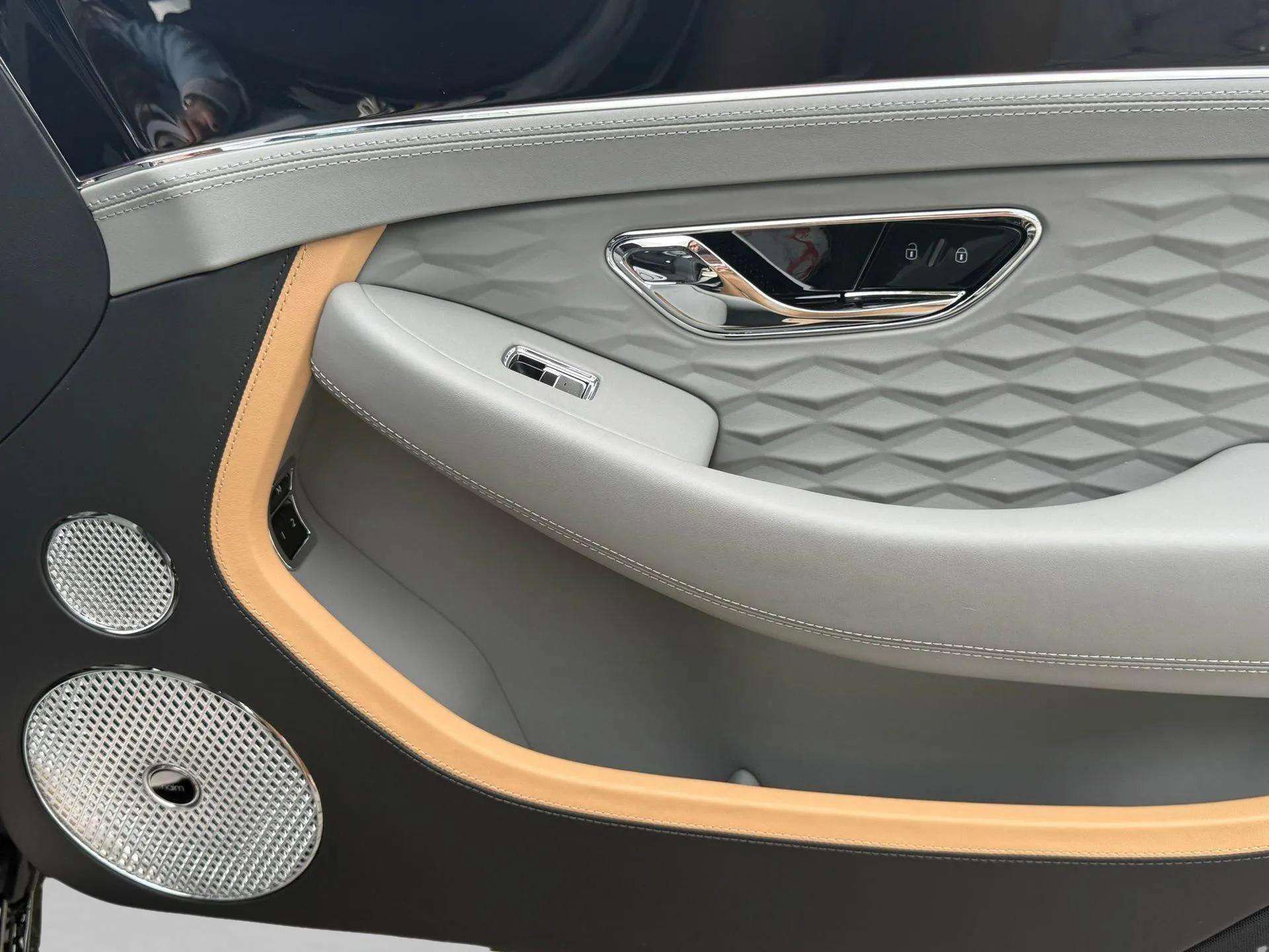 New 2026 Bentley Continental Mulliner image 32