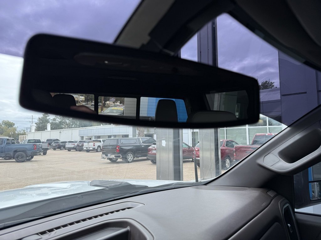 Certified 2022 Chevrolet Silverado 3500 LTZ w/ LTZ Convenience Package image 42