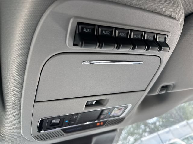 New 2026 Ford F450 Lariat AWD/4WD image 32